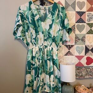 Staccato Green Floral Midi Dress